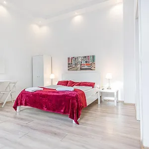 modern-apartment-in-the-heart-of-7.vienna-besthotels.com/